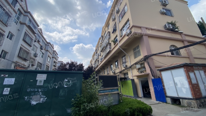 西北关商住楼外景图