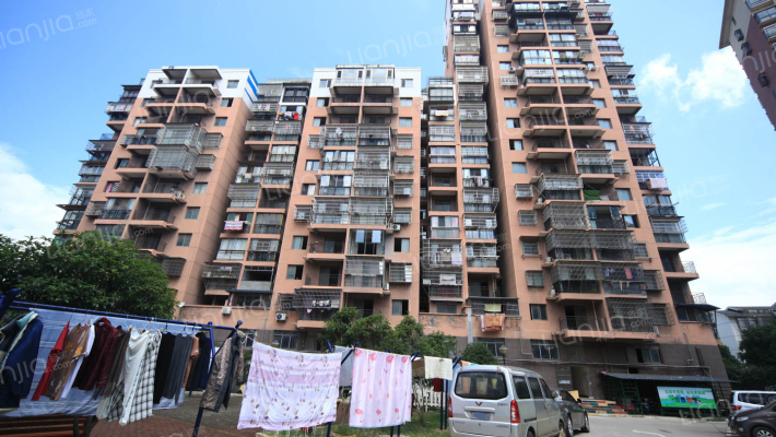 南标小区外景图