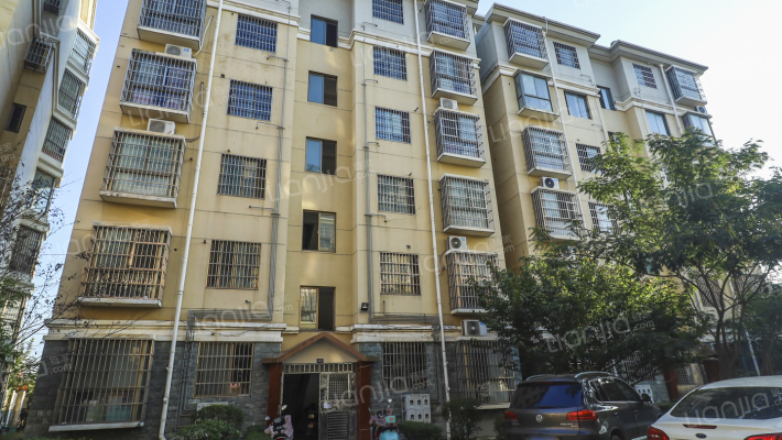 晨晖金谷外景图