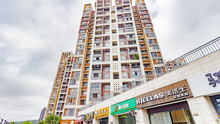 新世界康桥外景图