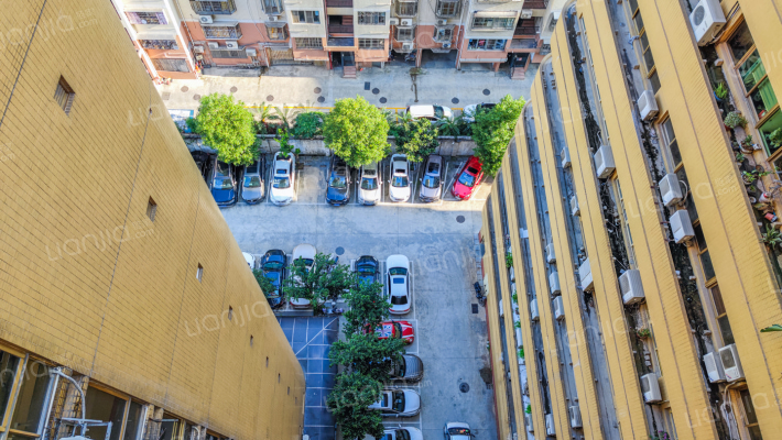 福晟钱隆珠宝城外景图