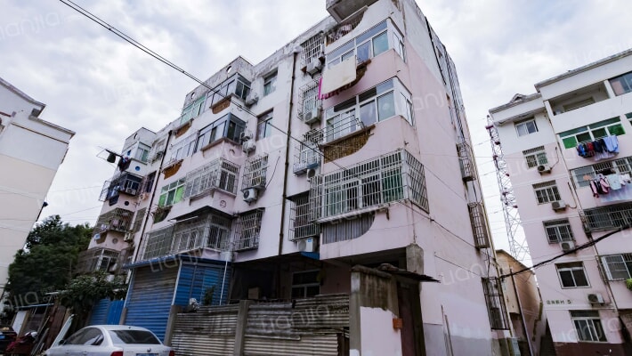 店岗新村小区外景图