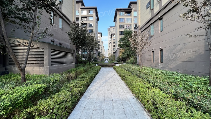 中骏雍景湾外景图