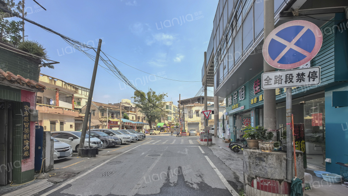 商贸大厦（青云路）外景图