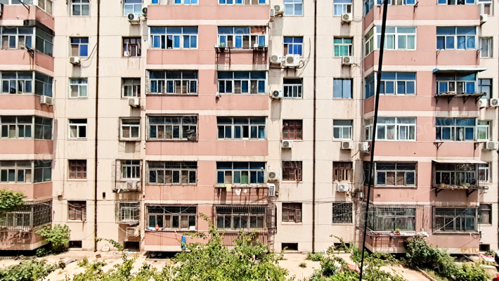 金属公司家属院外景图