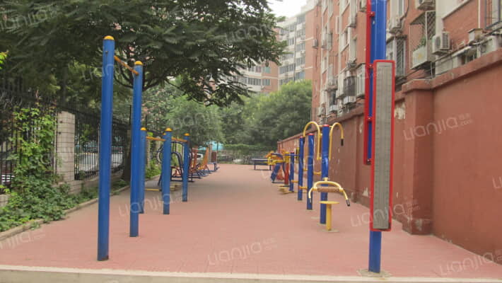 柳巷15号院外景图