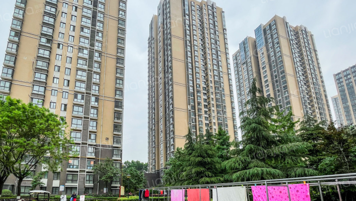 东泰城市之光北区外景图