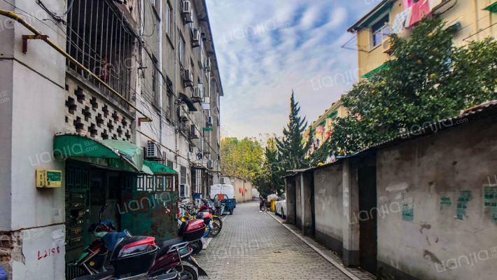 东新路754号外景图