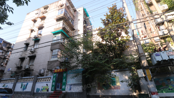 青岛路小区外景图