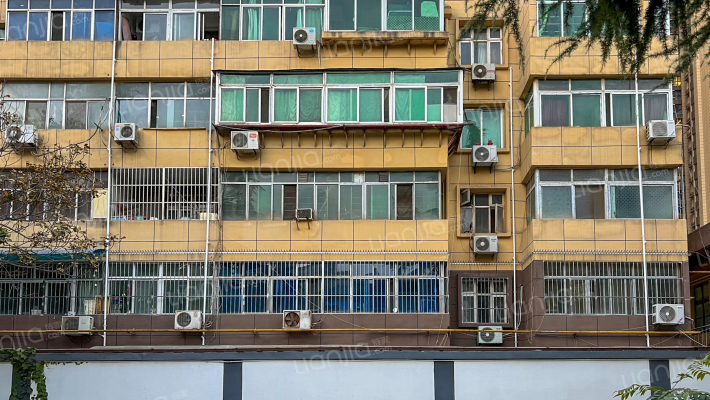 邮政局物业家属院外景图