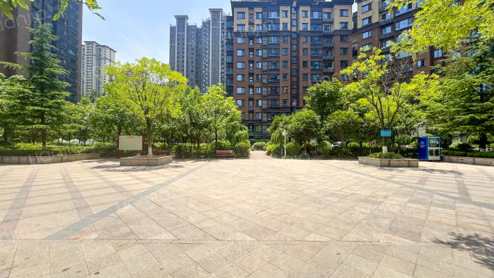 春晓华苑外景图