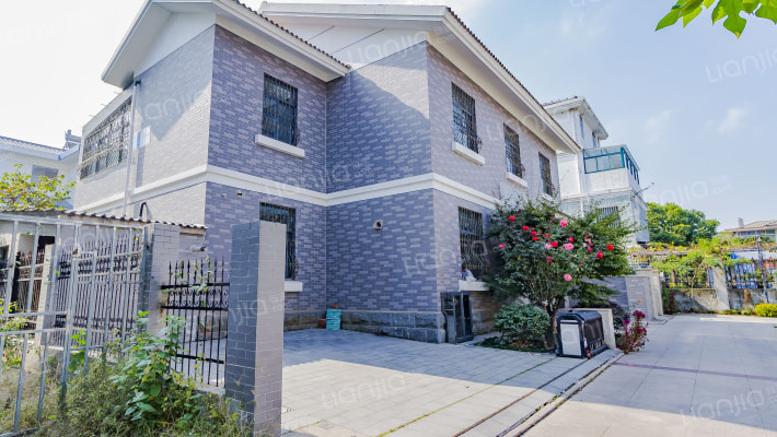 华建公寓外景图