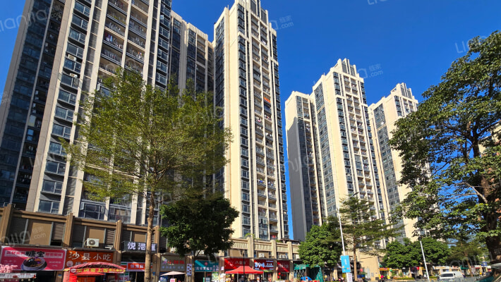 卓越蔚蓝山外景图