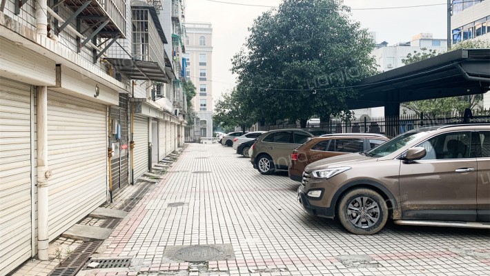 荣贵小区外景图