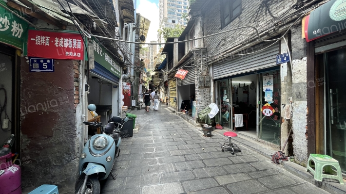 交易路9号外景图