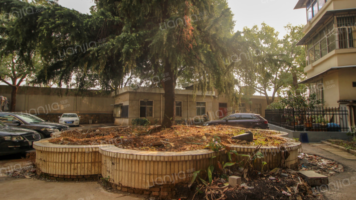 银苑小区外景图