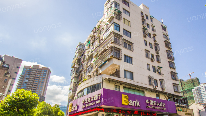 新河公寓外景图