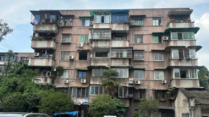 九千生活区外景图