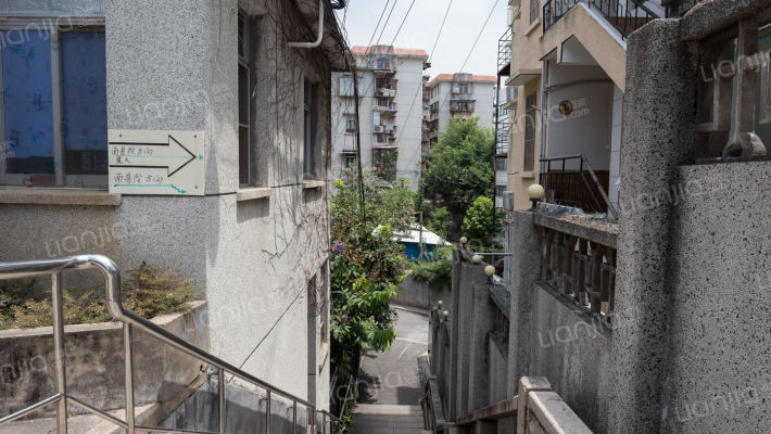 南华路外景图