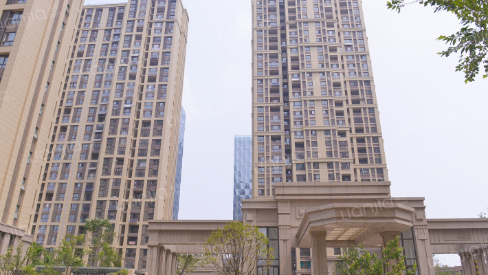 绿地中央广场一区外景图