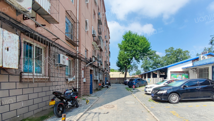 周仓庵胡同外景图