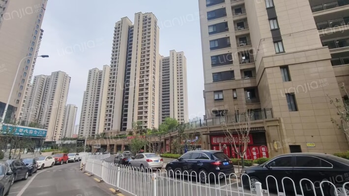 保利天汇外景图