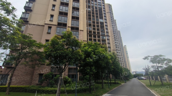 富力湾四期外景图