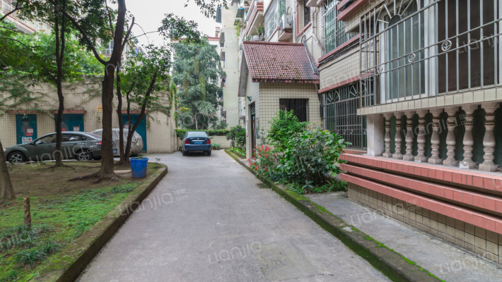 检察院集资楼外景图