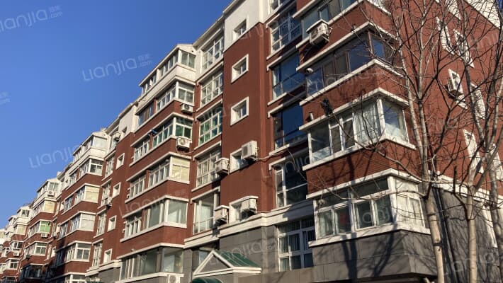 沈空东院外景图