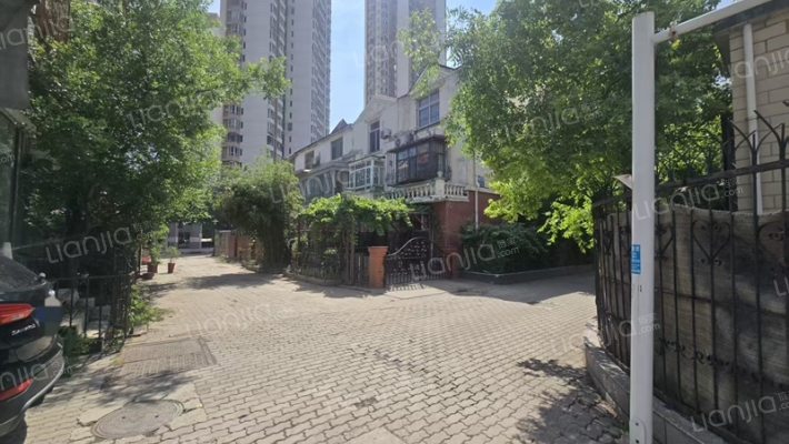 隆盛花园外景图