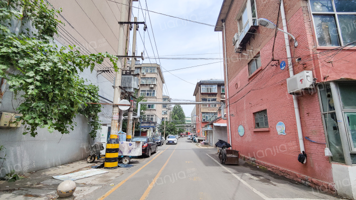 客车厂宿舍外景图