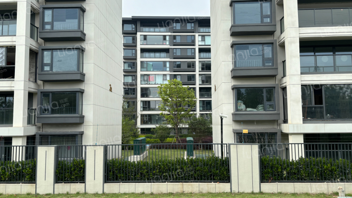 爱情山河万物外景图