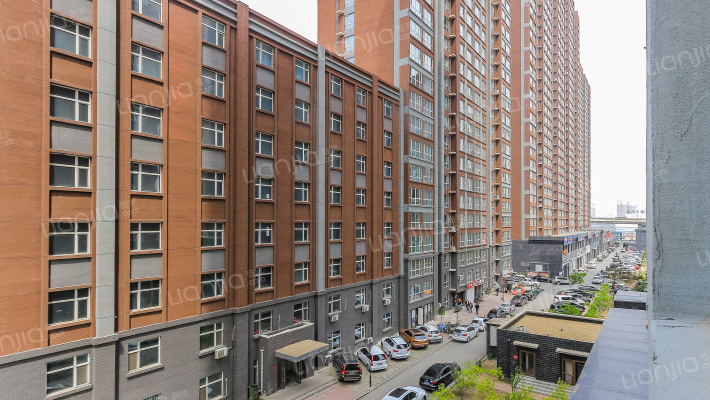 沈铁盛华庭外景图