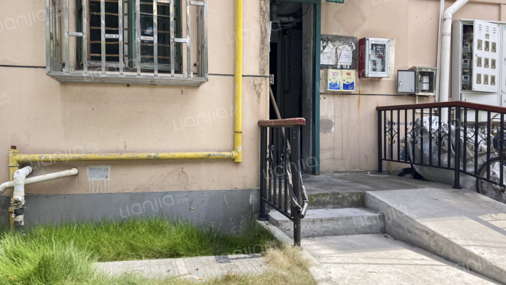 罗山七村外景图