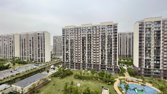 临江福苑三区外景图