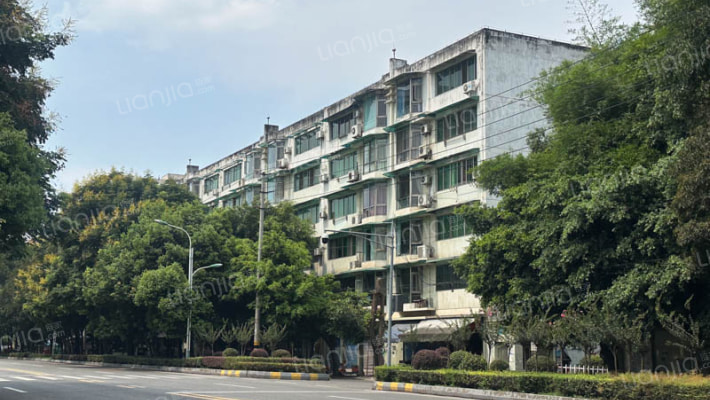 玉龙小区外景图