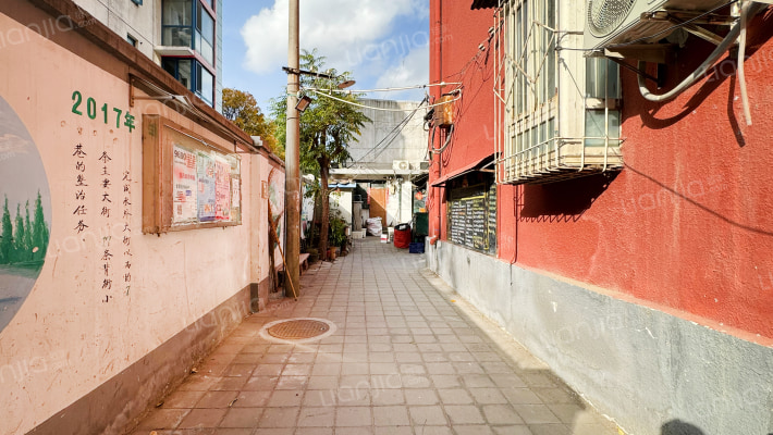 景泰西里65号院外景图