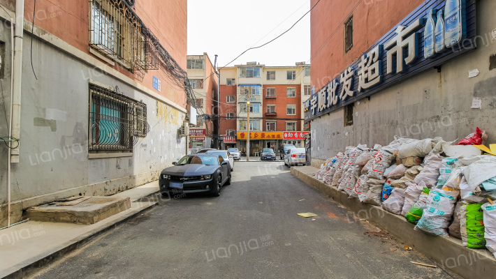 吉发广场外景图