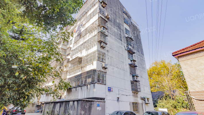 解放路六号住宅小区外景图