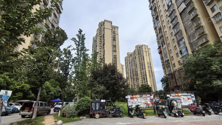 星城新宇川河苑外景图