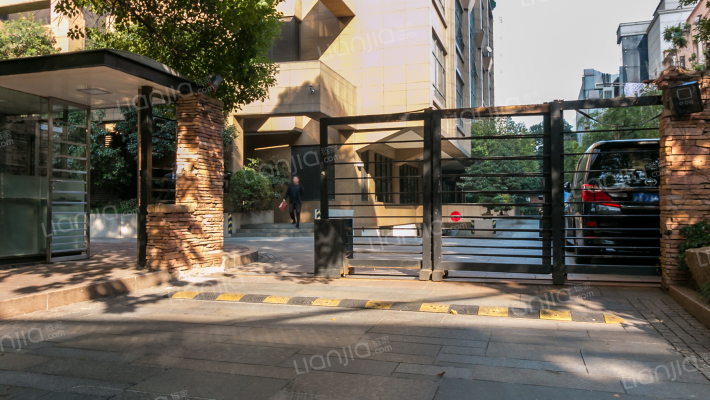 御品大厦外景图