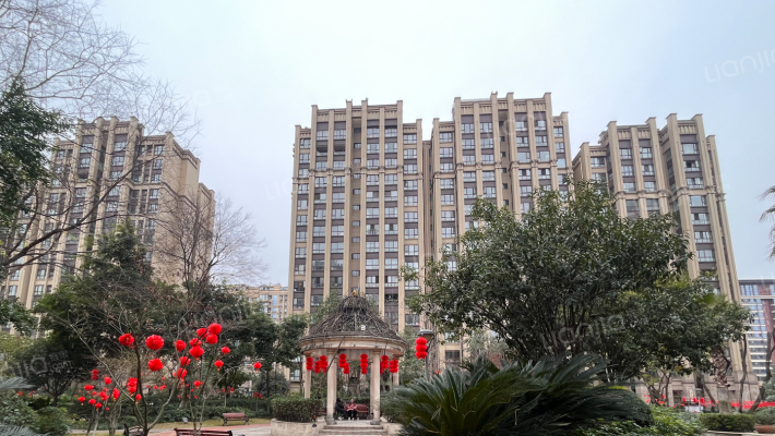 双楠尚品广场外景图