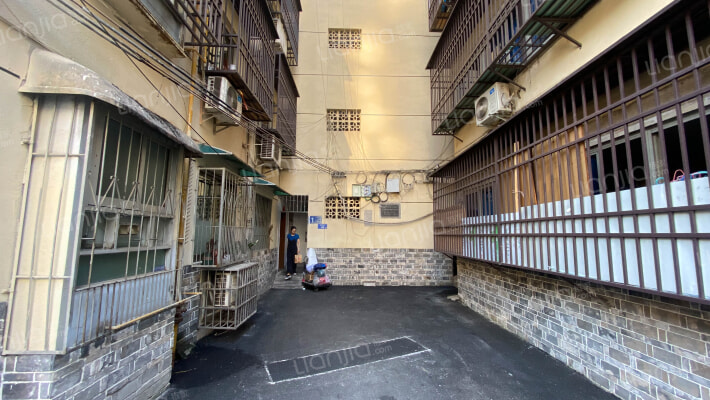 坡子街59-63号外景图