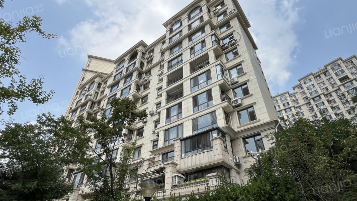 香周首府外景图