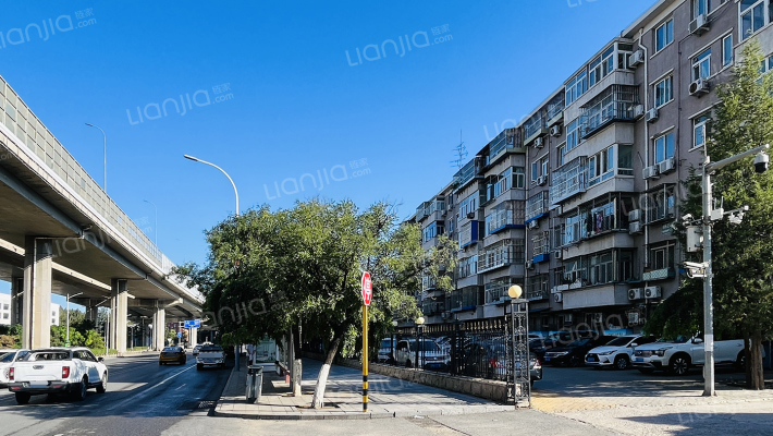 水闸北路20号楼外景图