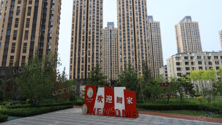 保利金香槟外景图