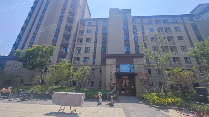 安田心玺外景图