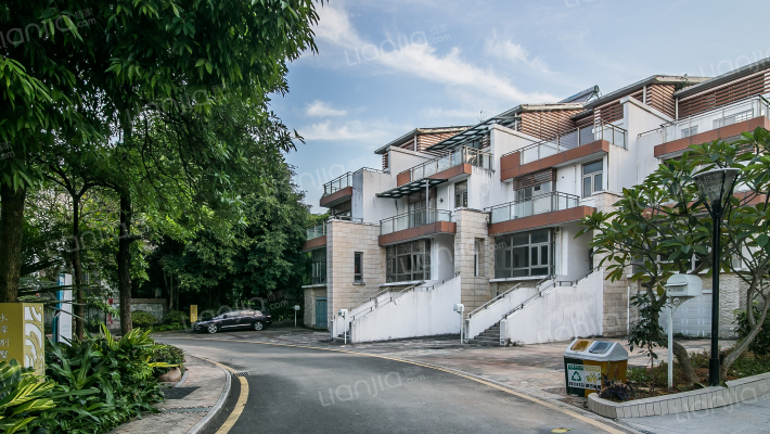 中信高尔夫别墅栖湖外景图