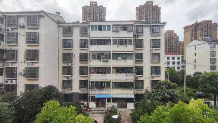 卫庄小区外景图