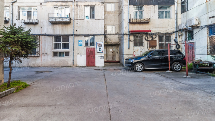 物资大厦外景图